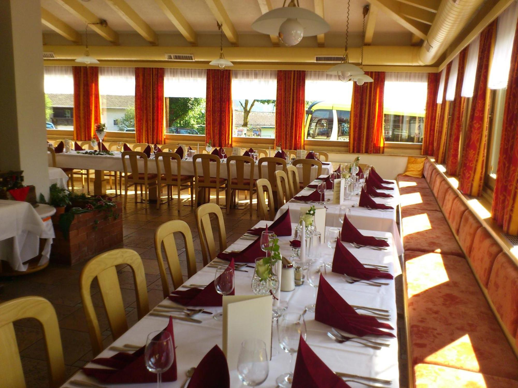 Hotel Hohe Tauern Матрей ин Остирол Екстериор снимка