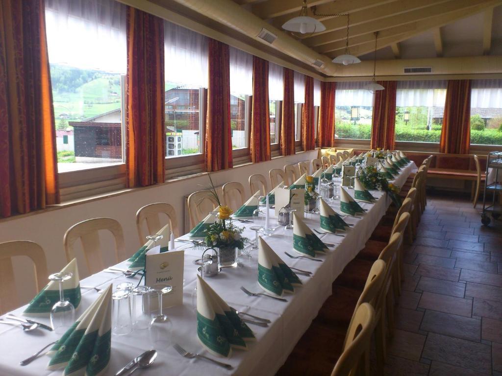 Hotel Hohe Tauern Матрей ин Остирол Екстериор снимка