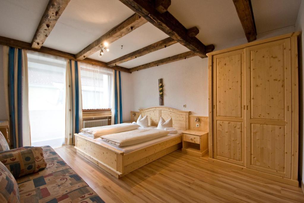 Hotel Hohe Tauern Матрей ин Остирол Стая снимка