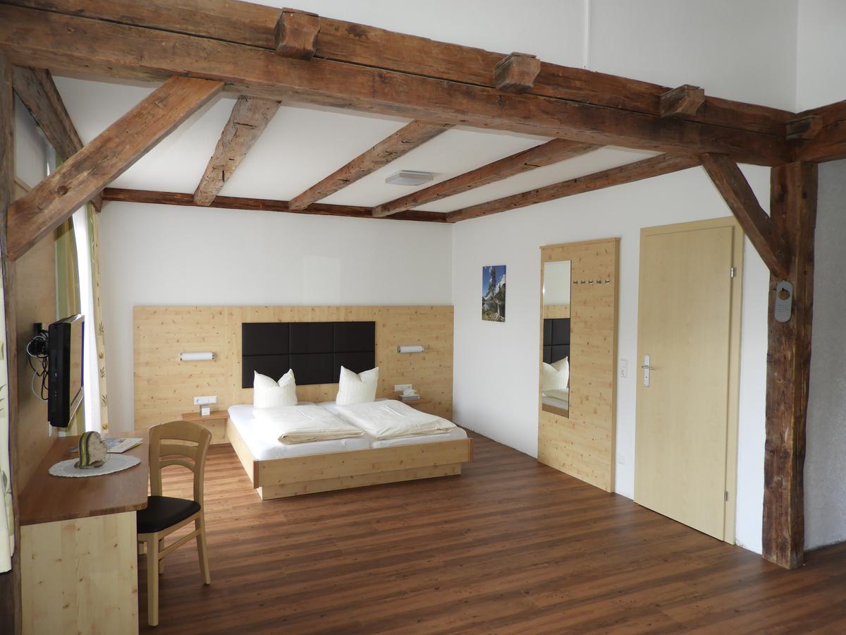Hotel Hohe Tauern Матрей ин Остирол Екстериор снимка