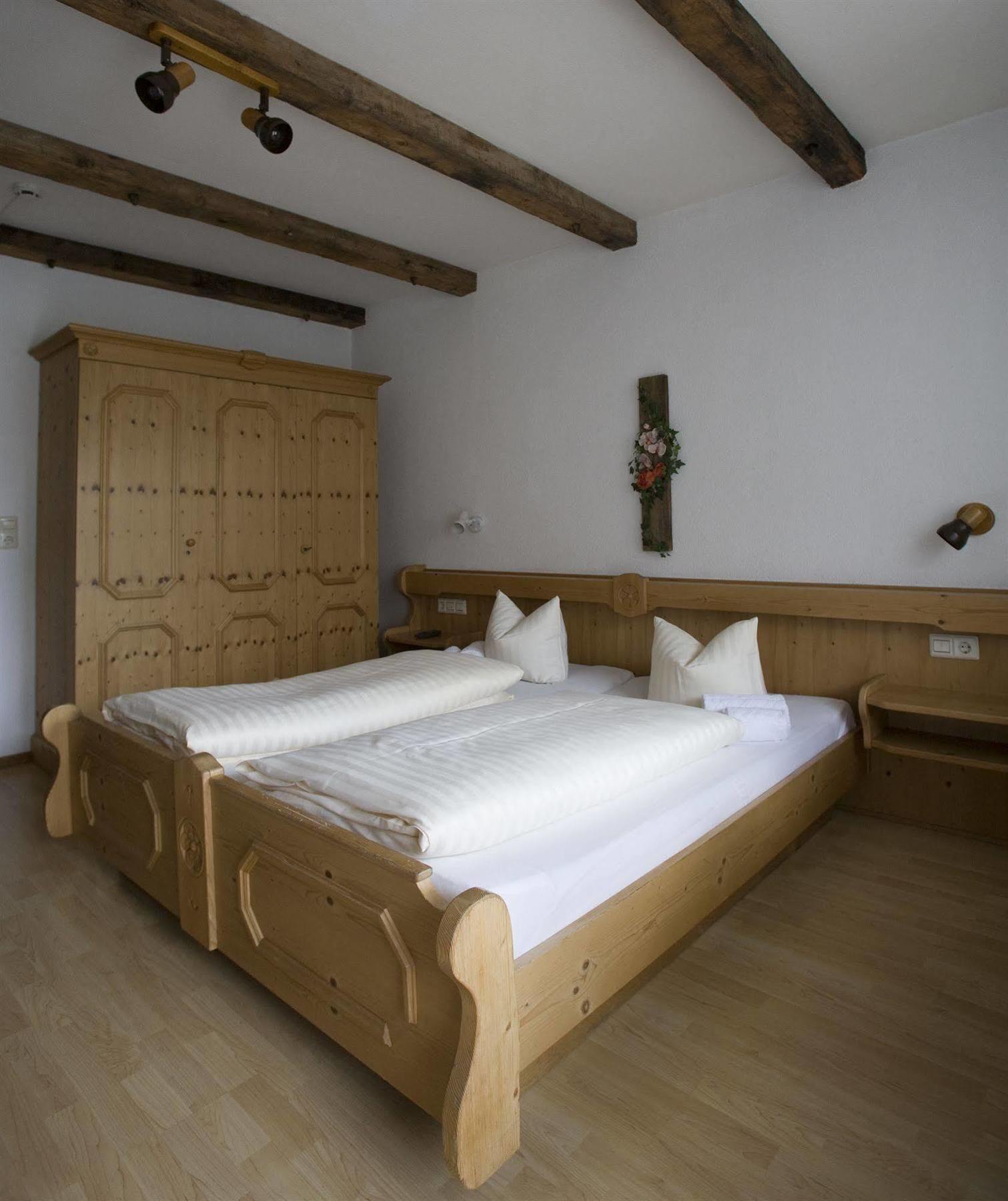 Hotel Hohe Tauern Матрей ин Остирол Екстериор снимка