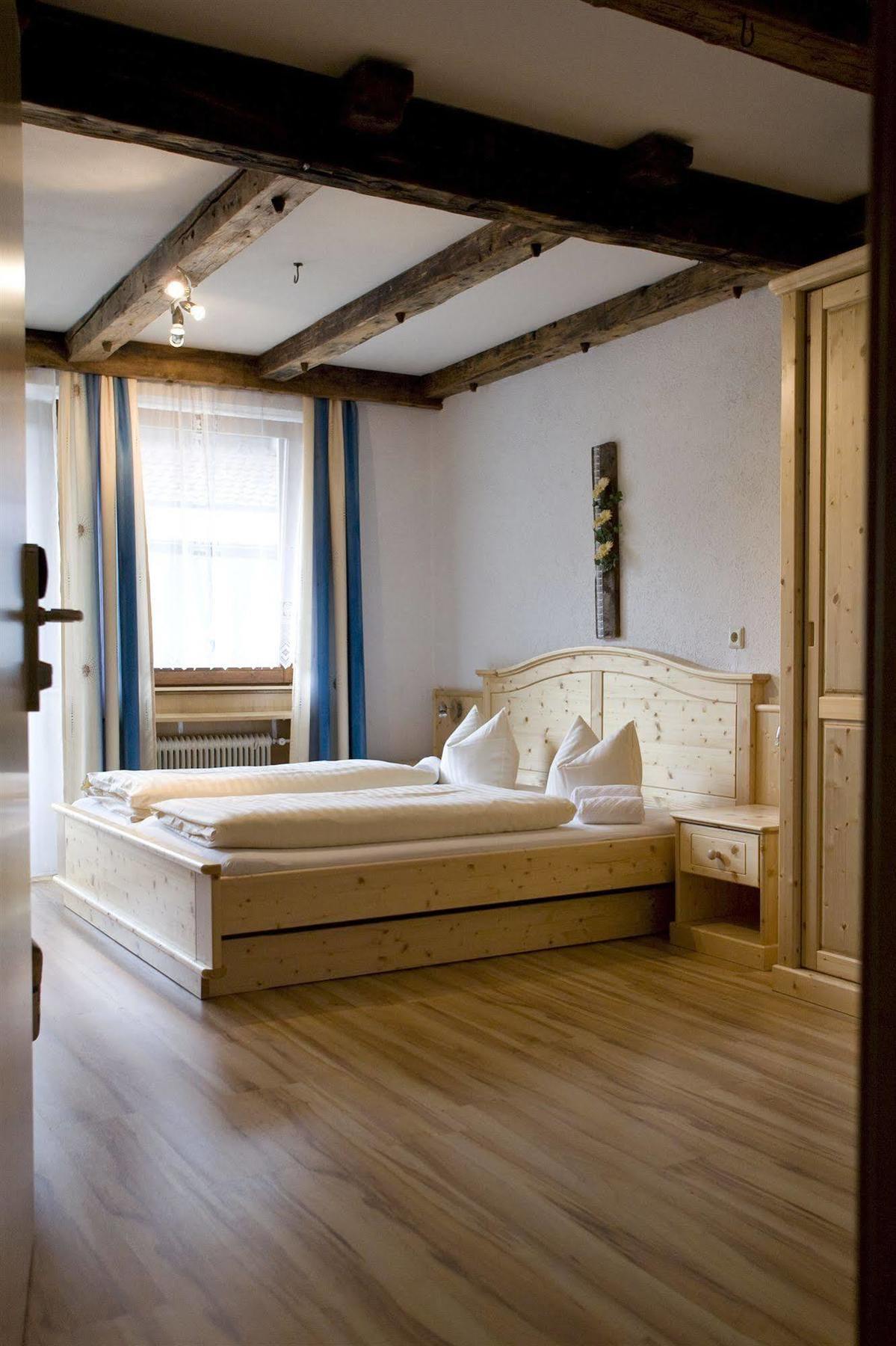 Hotel Hohe Tauern Матрей ин Остирол Екстериор снимка